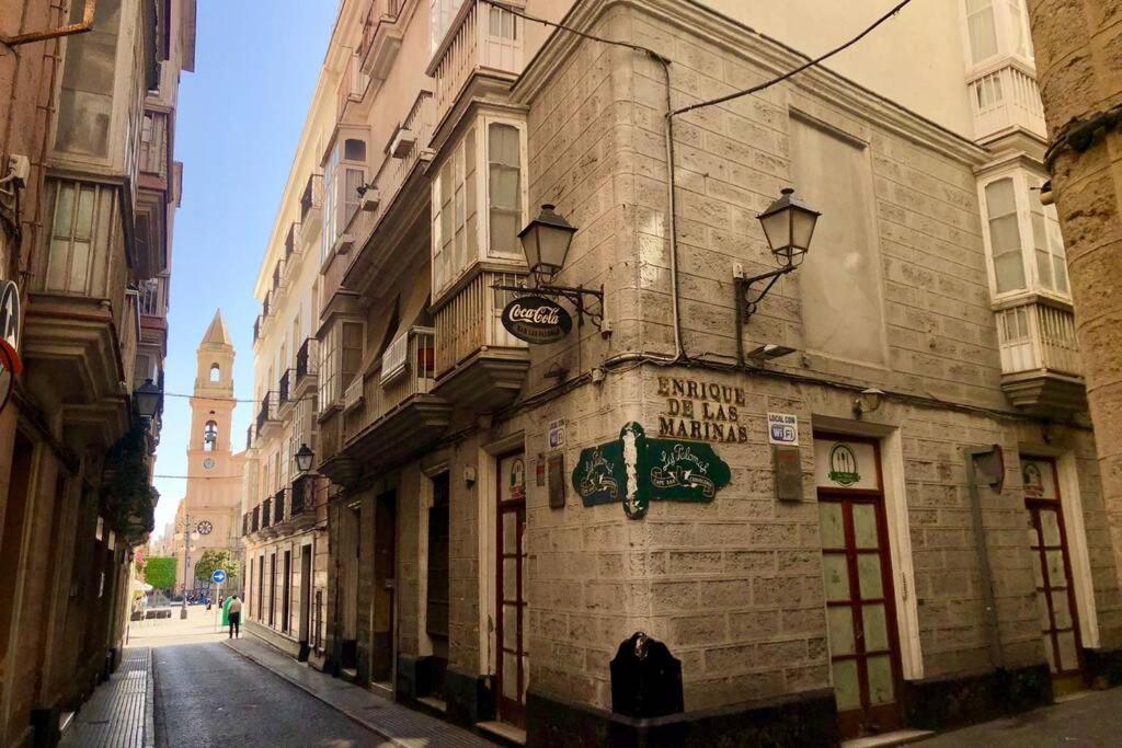 Gatu Premium Villa Libertad, Preferente Mayores De 25 Anos Y Familias Cádiz Exterior foto