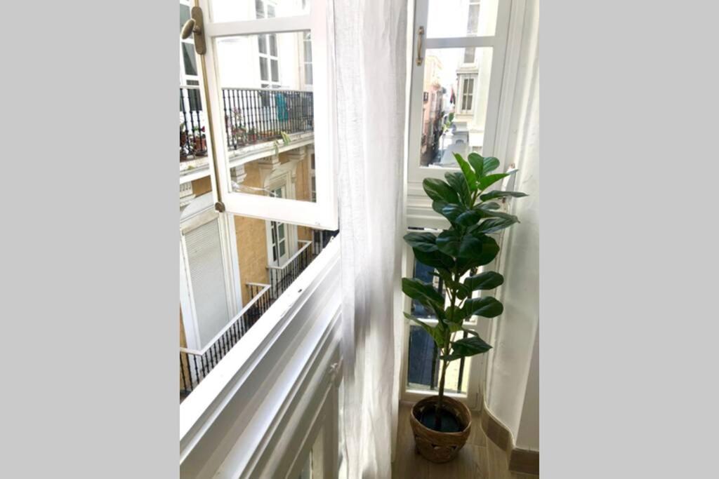 Gatu Premium Villa Libertad, Preferente Mayores De 25 Anos Y Familias Cádiz Exterior foto